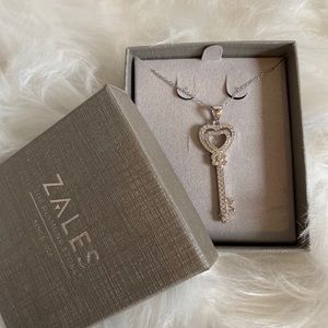 Zales necklace (HALF PRICED) ⛔️SOLD⛔️